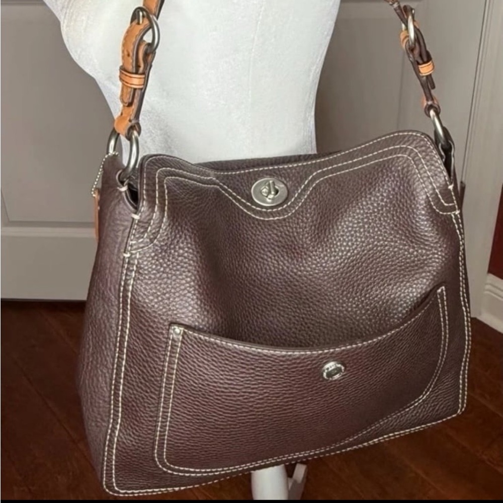 Coach Chelsea Hobo EUC